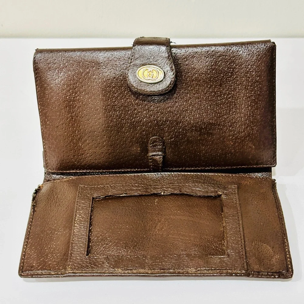Gucci Beige and Brown Wallet with Red and Green Stripe - Picture 14 of 15